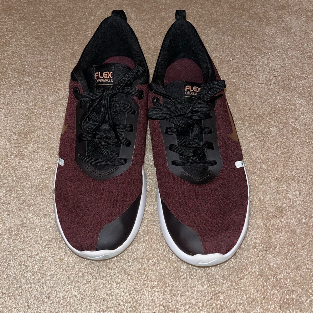 WOMENS Nike Flex Shoes Size 8.5
